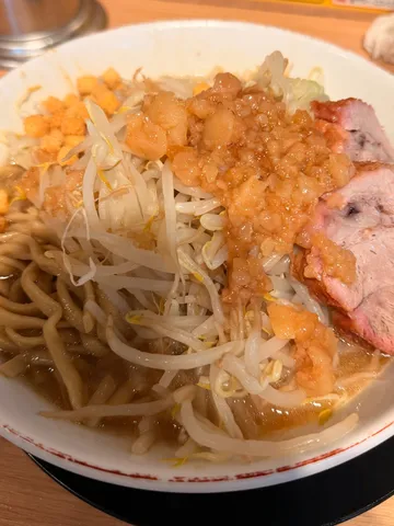 ニンニクたっぷり！ワシワシ食べたいラーメン