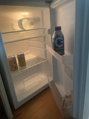 冷蔵庫の中の静かな時間