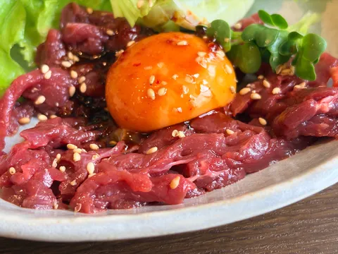とろり卵と肉の対話