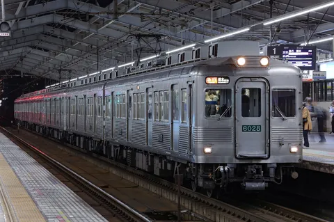 銀色列車の出発前