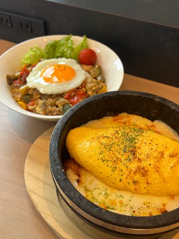 とろ〜りチーズと半熟卵の誘惑