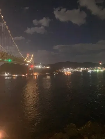 夜景と橋のランデブー