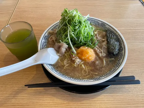 ネギの海に浮かぶ一杯