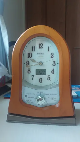 レトロなSEIKOの目覚まし時計