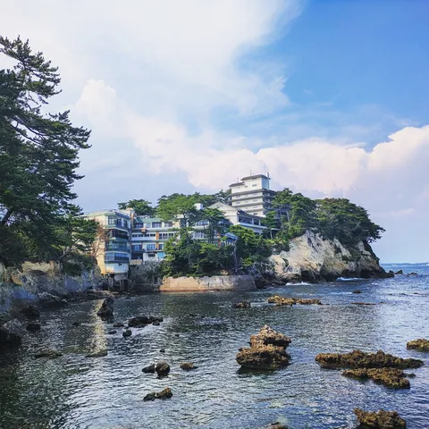 海辺に佇むリゾートホテル