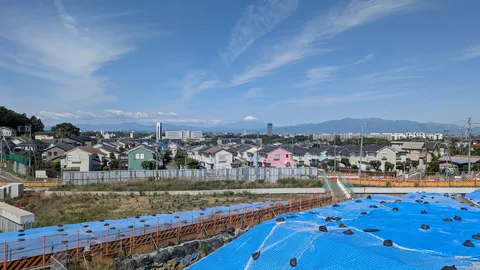 富士山、まさかのブルーシートビュー