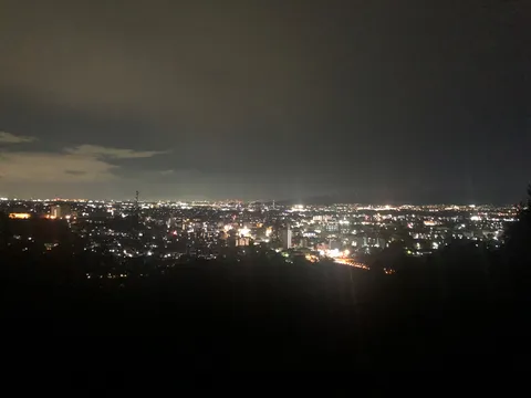 夜景のまばゆい断片