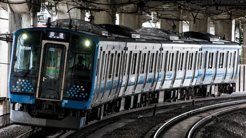 青き路を走る地下鉄
