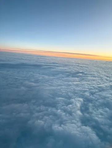 雲上の静寂、空のグラデーション