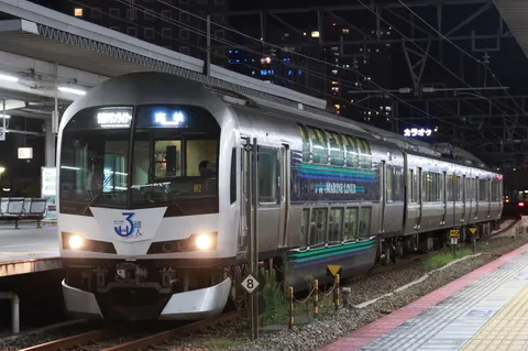 夜の列車と光の記録