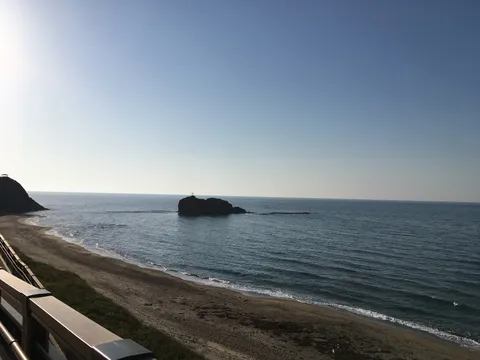 静寂の海と岩礁