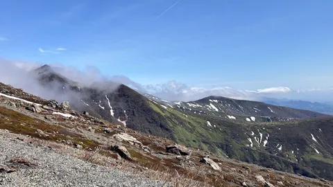 雲の端