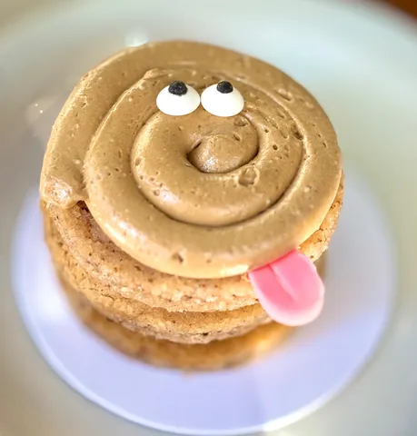 お茶目なワンコ風ケーキ！