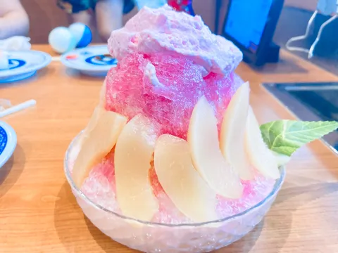 桃色かき氷と午後のひととき