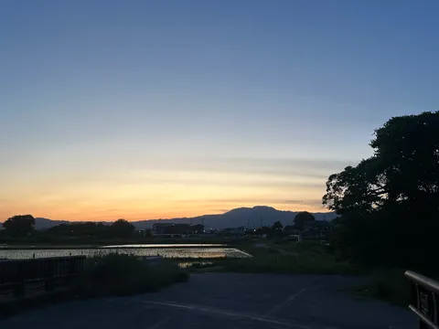 夕暮れの田園風景