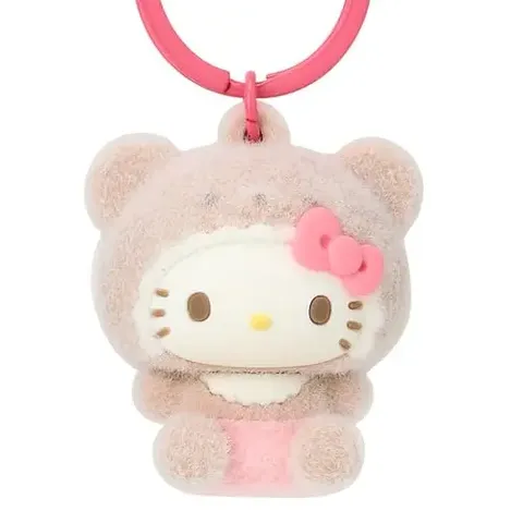 ハローキティのふわふわくまさんキーホルダー