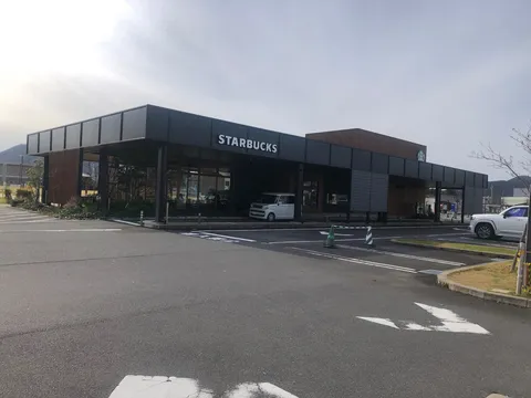 新しいスターバックスの佇まい