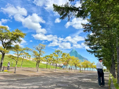 青空とガラスの翼