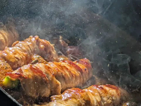火花舞う！肉汁アトラクション