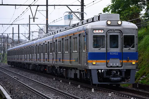 雨音と試運転の静寂