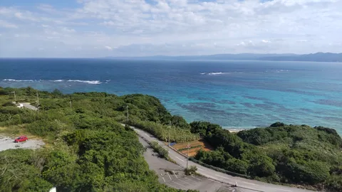 碧き海と緑の絶景
