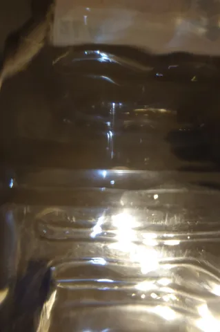 液体に映る光のグラデーション