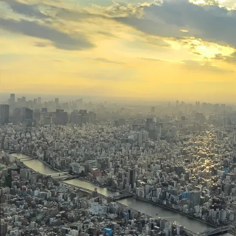 遙かなる光の都市