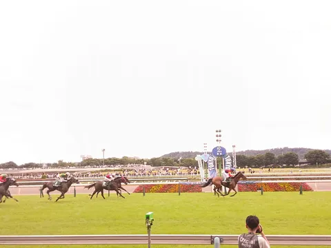 ゴール前、激しいデッドヒート！