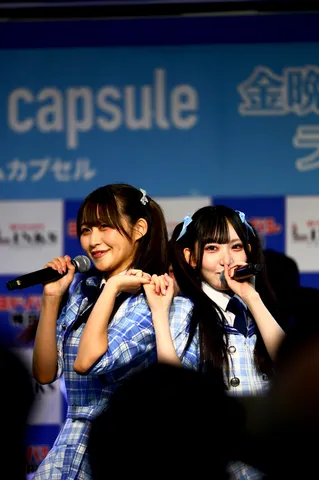 ステージに輝く双子の歌姫