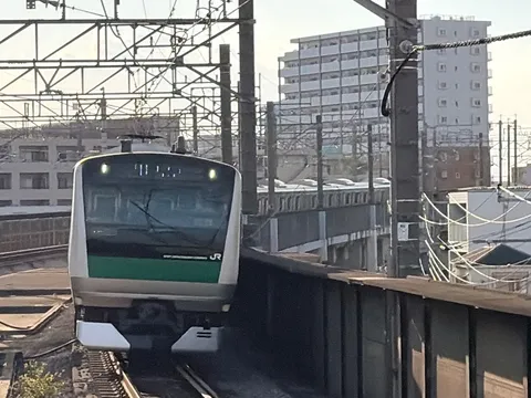 日常を彩る、電車の走る風景