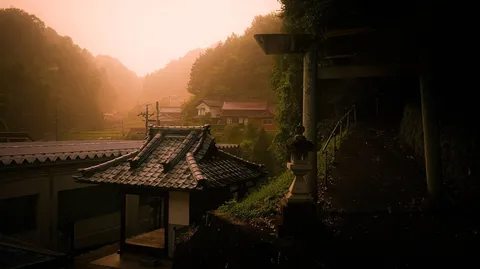 夕暮れの静かな山里路