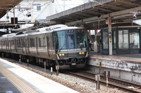 通勤電車の車窓から