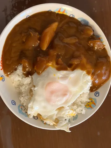 とろーりカレーと目玉焼きの至福