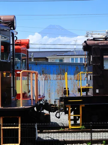 列車越しに見る富士