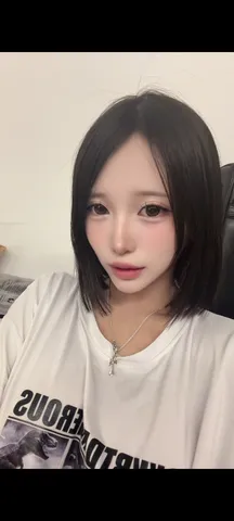 淡い光の中の静かな一瞬