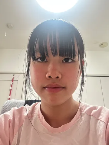 瞳に映る、天井の灯り