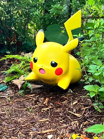 緑に憩う、秘密のピカチュウ