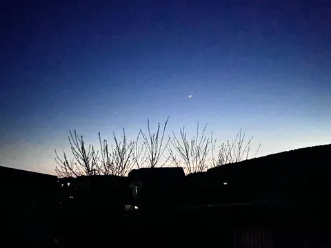 夕暮れと星の瞬き