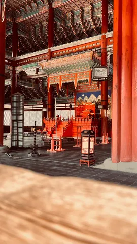 古都の荘厳な静寂