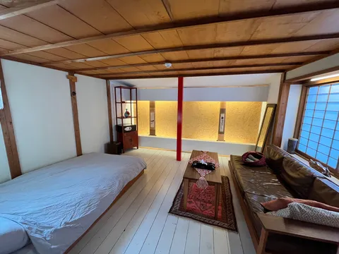 和の趣とモダンな寛ぎ