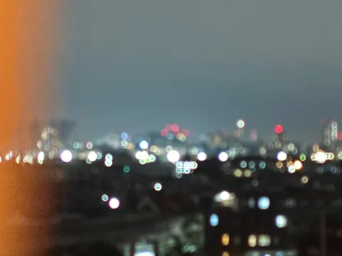 夜景のボケが描く街の記憶
