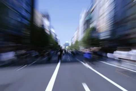 都会のスピード感あふれる街