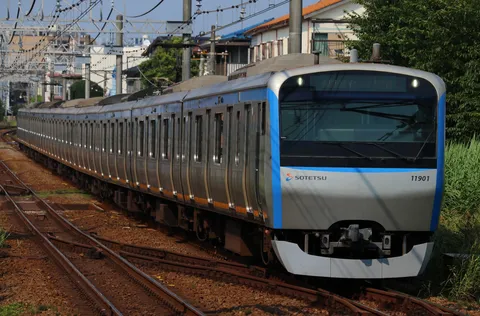 疾走する鉄路の残像