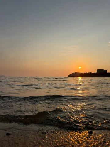 水平線に沈む夕日