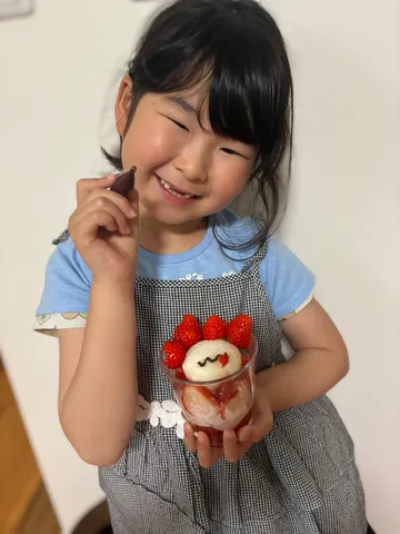 きゅんとするデザート、ご満悦の笑顔