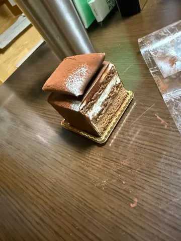 上品なチョコレートケーキ