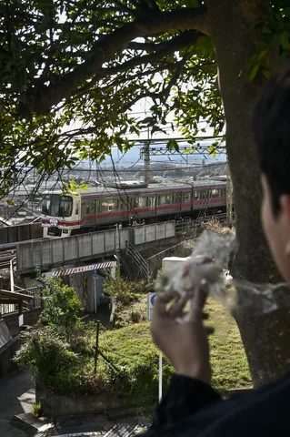 旅情を誘う、電車と風景