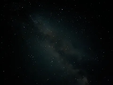 満天の星空、天の川の囁き