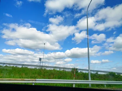 雲と空のドライブ