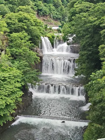 水の階段、最上階までどうぞ